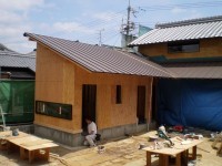 軸組に構造用合板。1