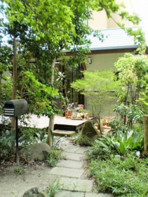 事務所があらわれます。