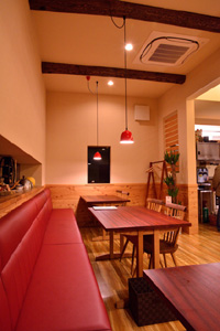 内観5(テーブル席)