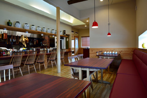 内観6(テーブル席)